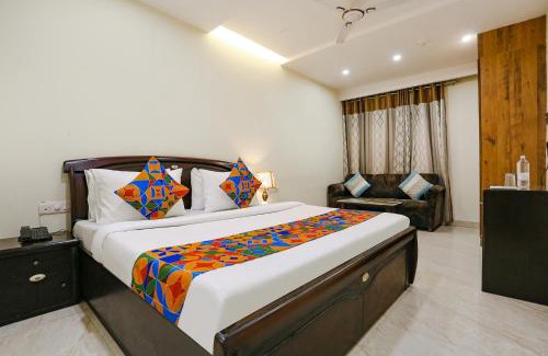 Wazirpur Hotel | FabHotel F9 NSP - Near Pacific Mall Pitampura