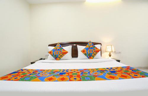 Wazirpur Hotel | FabHotel F9 NSP - Near Pacific Mall Pitampura