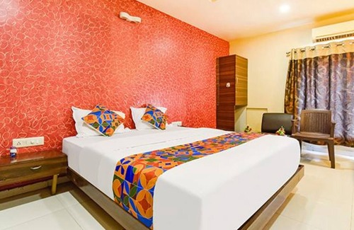 Navrangpura Hotel | Fabhotel Kalash Residency