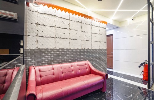 Surat Hotel | Fabhotel Niraant