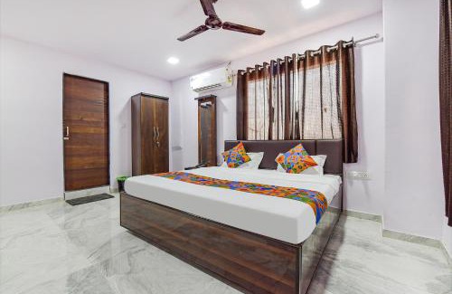 Ahmedabad Hotel | FabHotel Vishwa Palace