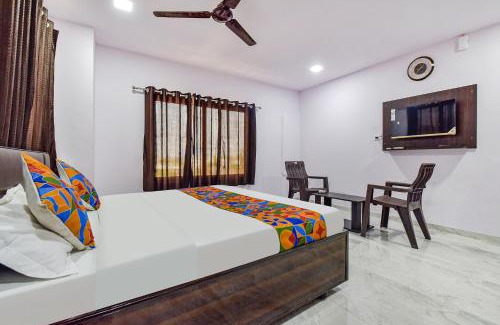 Ahmedabad Hotel | FabHotel Vishwa Palace
