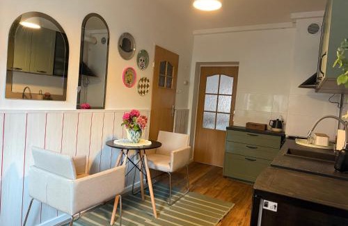 Srodmiescie Apartment | FABRYCZNA Przytulność