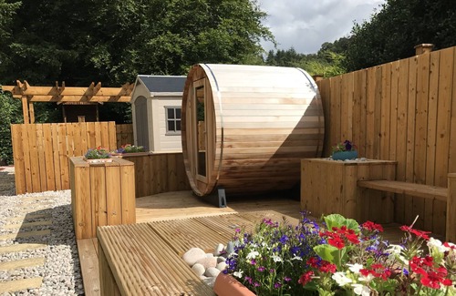 St Fillans House | Fabulous cottage with sauna, log cabin and wifi - all within conservation area