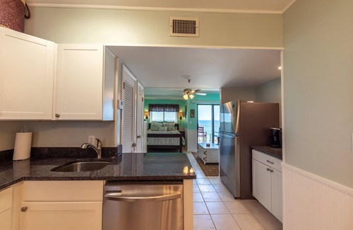 Fort Morgan Resort | Fabulous Gulf Front Corner Sunsuite! Indoor Pool! Oct 14-31, is Available!