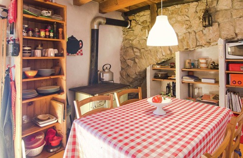 Juvinas Apartment | Fabulous holiday home with mountain views