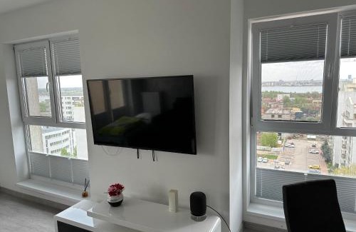 Militari Apartment | Fabulous Penthouse Lakeview W20