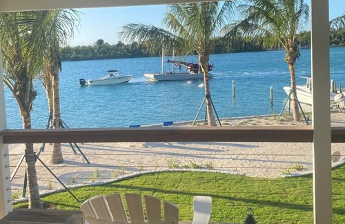 Lubbers Quarters Cay House | FABULOUS "SEA OF ABACO" VIEW WITH BOAT DOCK AND LIFT
