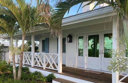 Lubbers Quarters Cay House | FABULOUS "SEA OF ABACO" VIEW WITH BOAT DOCK AND LIFT