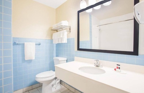 Williamsville Hotel | Fairbridge Inn Express Buffalo Airport Williamsville
