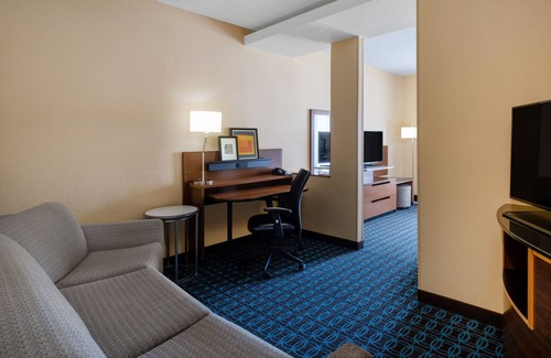 Heather Gardens Hotel | Fairfield Inn and Suites by Marriott Denver Aurora/Medical Center