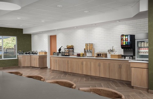 Hollins Hotel | Fairfield Inn & Suites by Marriott Roanoke Hollins/I-81