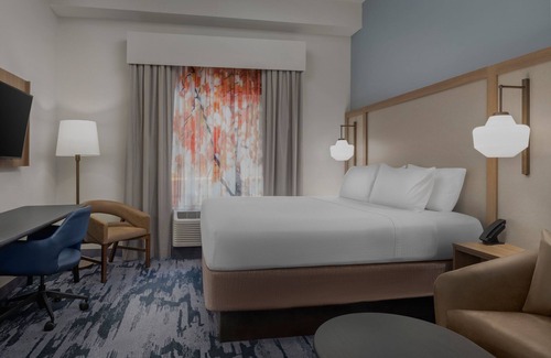 Hollins Hotel | Fairfield Inn & Suites by Marriott Roanoke Hollins/I-81