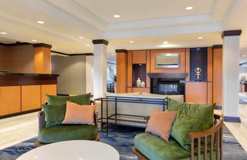 Rockford Hotel | Fairfield Inn & Suites by Marriott Rockford