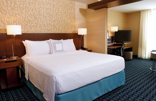 West Omaha Hotel | Fairfield Inn & Suites by Marriott Omaha West