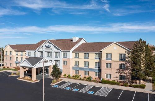 Heather Gardens Hotel | Fairfield Inn & Suites by Marriott Denver Aurora/Medical Center