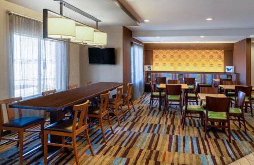 Heather Gardens Hotel | Fairfield Inn & Suites by Marriott Denver Aurora/Medical Center