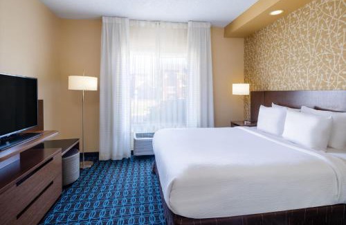 Heather Gardens Hotel | Fairfield Inn & Suites by Marriott Denver Aurora/Medical Center