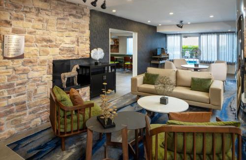 Villas Hotel | Fairfield Inn & Suites by Marriott Fort Myers Cape Coral