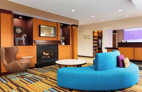 Maumee Hotel | Fairfield Inn & Suites Toledo Maumee