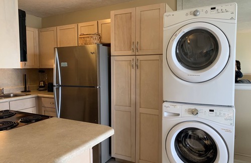 Panama City Beach Condo | 🏝Fall Break THE SUMMIT 3rd FLOOR🏝 BEACH CHAIRS INCLUDED! Beach Front Fun - PCB