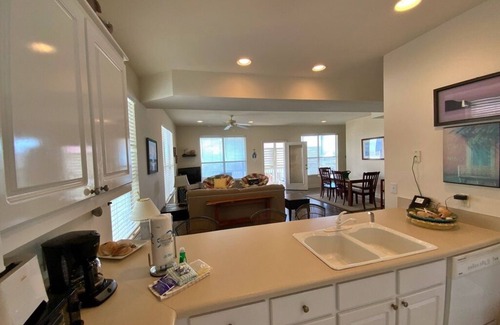 Morgantown House | Fall Discounted! Beach/Pools/Tennis & Pickleball
