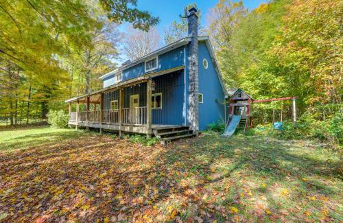 Remsen House | Fall Festival Retreat Cabin with Deck and Yard!