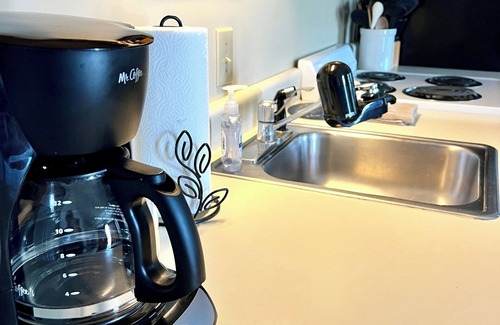 Table Rock Condo | Fall Getaway! Well cared for 2-2, great location near strip & lakes, quiet area.