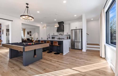 Hurwood Heights House | Fall rooftop hot tubs, two homes, game rooms near Broadway and Geodis Park