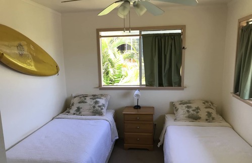 Pupukea House | FALL SPECIAL~ONLY 139USD~A GREAT LOCATION~JUST STEPS 2 THE BEACH ON SUNSET POINT