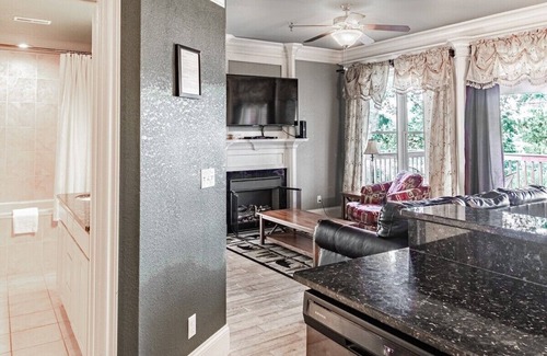 Pigeon Forge Cabin | Fall Vacation! near Parkway W Hot Tub & Resort Pool