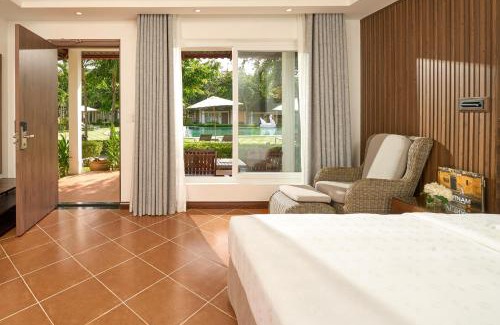 Cua Lap Resort | Famiana Green Villa