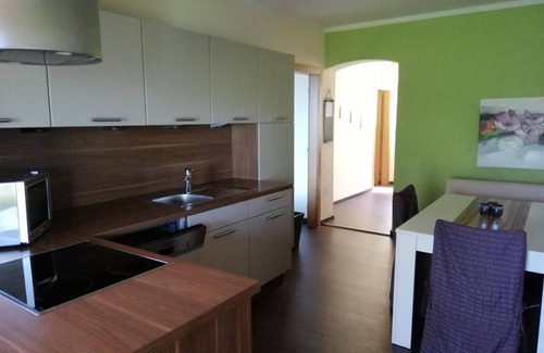 Faak am See House | Familien Suite Seeblick - Faaker See Inn Hotel