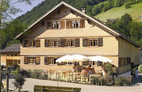 Mellau Apartment | Familiezimmer Kanisfluh - Denkmalgeschütztes Haus im Idyllischen Mellau - Nazes Hus