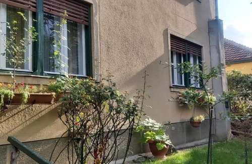 Timisoara Apartment | Family 4 rooms apartment in house with garden