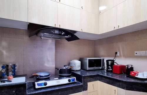 Basundhara Residential Area Apartment | Family apartment with modern decor. Close to Airport and CBD