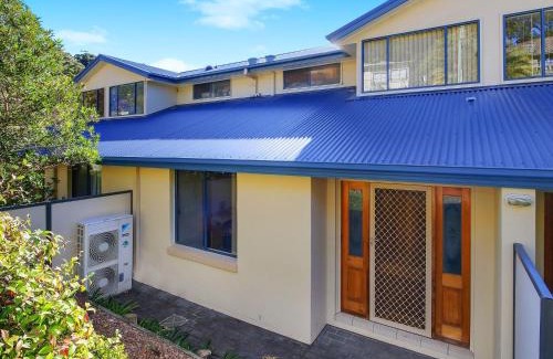 Terrigal House | Family Beach Retreat in Lovely Terrigal Home