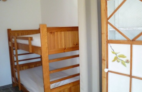 Brujas Bed & Breakfast | Family bed and breakfast Bastide Sud Ardèche Mas les Dolmens