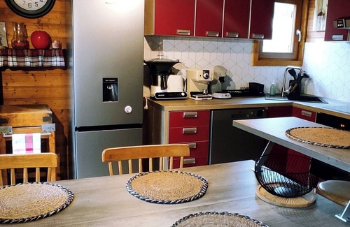 Ban-sur-Meurthe-Clefcy Ski Chalet | Family chalet with authentic charm and forest views. 15 km from Gérardmer