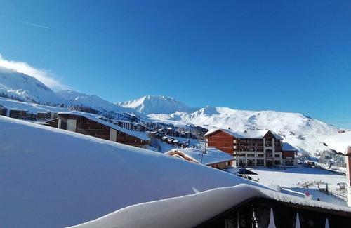 Plagne Soleil Ski Chalet | Family Chalet au to 12 pers./ La Plagne Soleil alt. 2050m/ski-in/ski-out