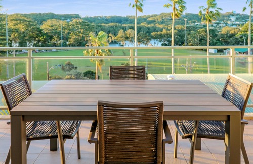 Avoca Beach Apartment | Family friendly 3 bedroom beachside apartment!