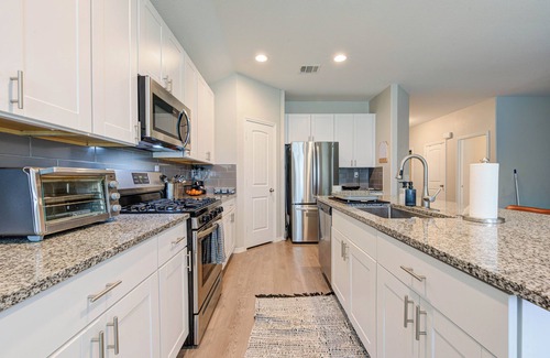 Magnolia House | Family-Friendly 3BR Home w/Teepee Sleepover Setup + Backyard Fun!