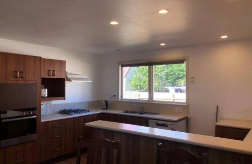 Hamilton Villa | Family-Friendly 5-Bedroom Home Near Uni & Hamilton Gardens - Sleeps 10
