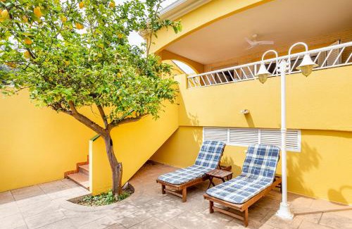 Playa de Almarda House | Family-Friendly Beach House ideal for Holidays & Workers at Beach Sagunto Valencia