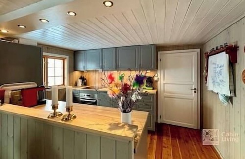 Sjusjoen Cabin | Family-friendly cabin at Sjusjøen with ski trails, sauna and fireplace