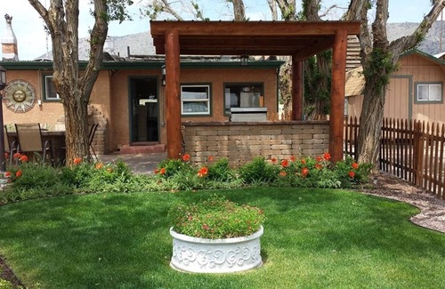 Canon City Cabin | Family-Friendly Cabin | Fire Pit | BBQ & Picnic Area | Playground