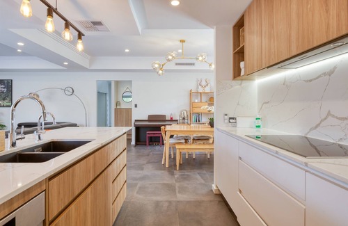 Como House | Family Friendly Como Delight