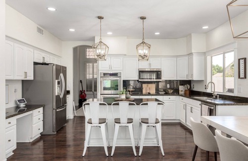 Finley Farms House | Family-Friendly Finley Farms Oasis – Pool, Spa & Space!