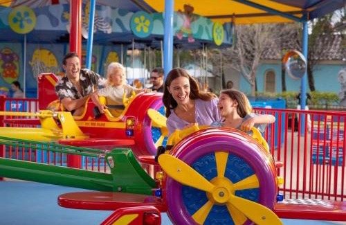 Upper Coomera House | Family Friendly Funhouse close to All Theme Parks
