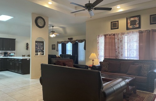 McAllen House | Family Friendly Gem with Patio